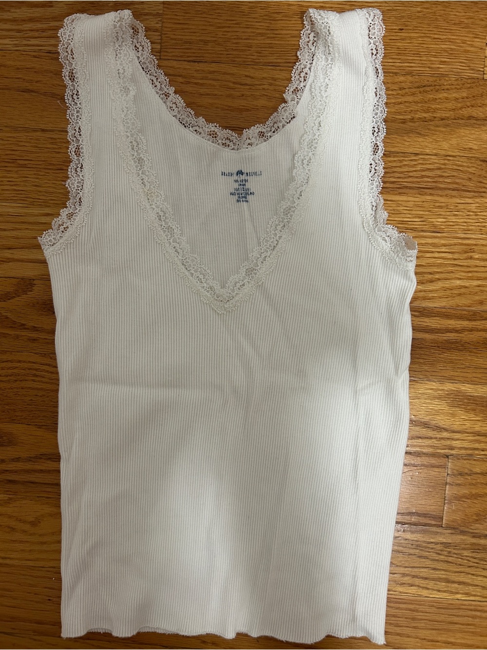 Brandy Melville white ribbed tank top with lace trim